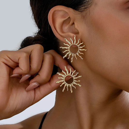 Sunburst Gold Ear Stud Earrings – 18k Gold Plated on Stainless Steel
