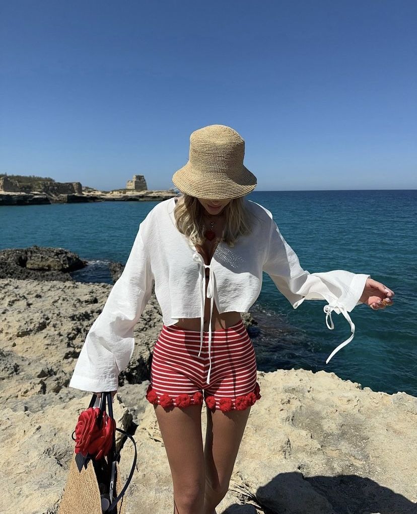 2025 Women’s White Lace-Up Shirt | Elegant V-Neck Long Sleeve Casual Blouse